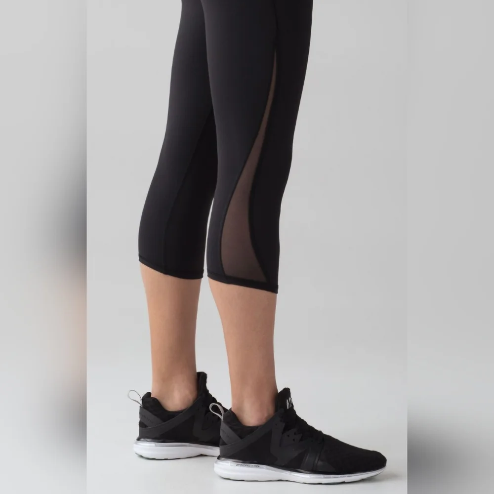 Lululemon Train Times Crop (17